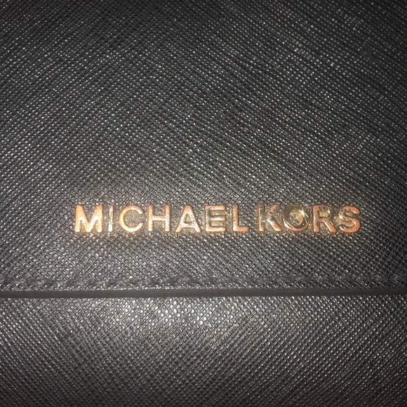 Michael Kors purse - Picture 2 of 5